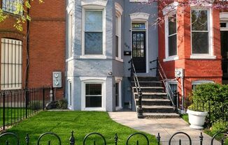 Modern Basement Unti 1 Bedroom/1 Bath, Recently renovated, new stainless steel appliances, flooring, bathroom, and lighting. Shaw Neighborhood.