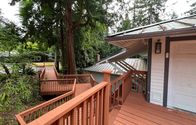 Freshly Remodeled 5BR Home in Prime Bellevue Enatai