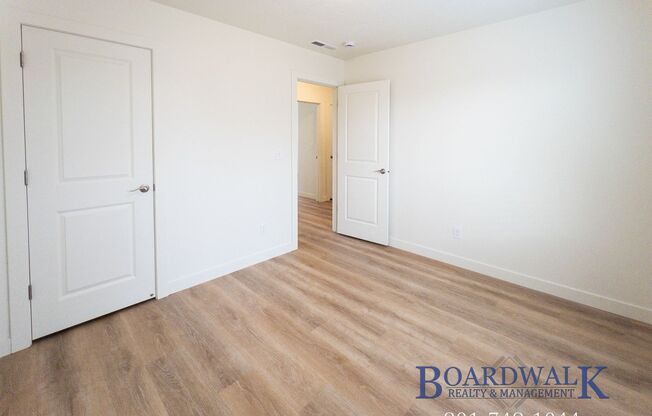 3 beds, 1 bath, 1,250 sqft, $1,375, Unit 328 E Main St #8