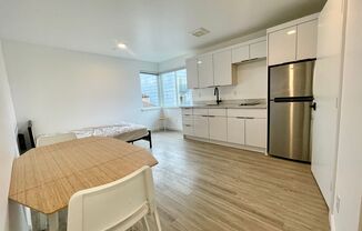 Studio, 1 bath, 275 sqft, $1,350, Unit 504