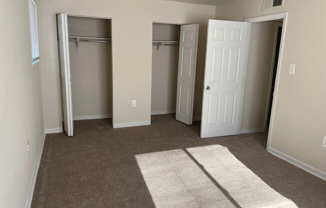2 beds, 1 bath, 800 sqft, $1,700, Unit 2502-204