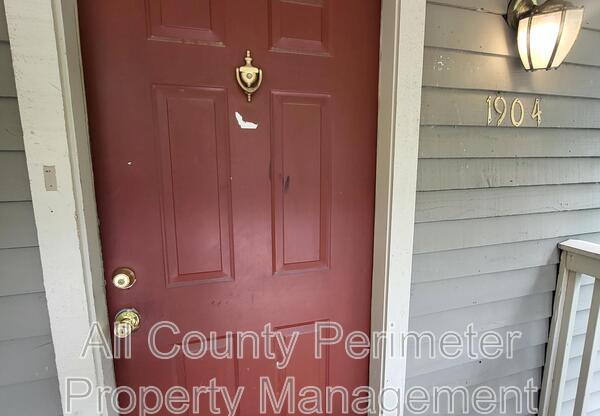 1904 COUNTRY PARK DR SE