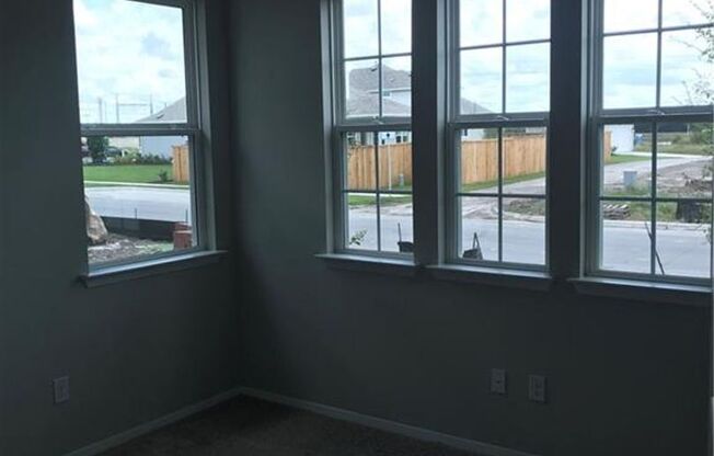 FABULOUS ONE STORY HOME IN CASETTA RANCH--KYLE, tX