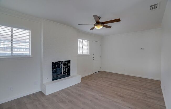304 John Nance Garner Cir Unit #A2 Austin, TX 78753