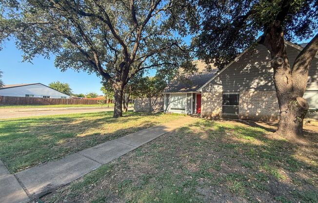 612-614 Towne House Ln