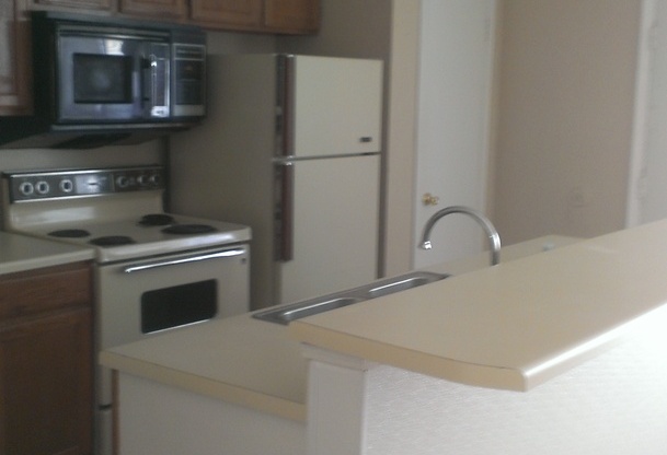 2 beds, 2 baths, $995