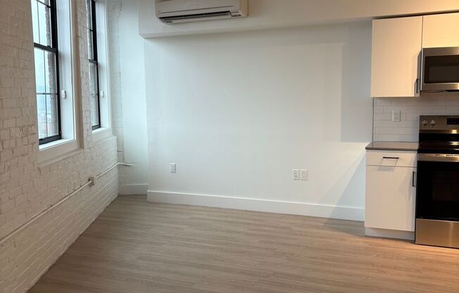 Studio, 1 bath, 485 sqft, $1,950, Unit 401