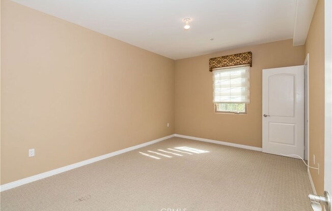 4551 COLDWATER CYN AVE