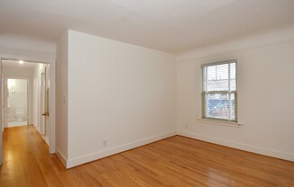 Ellinwood Apartments