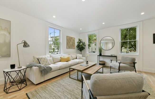 15 Pleasant St