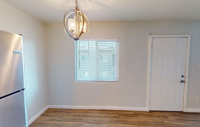 2 beds, 1 bath, 900 sqft, $1,390, Unit 25