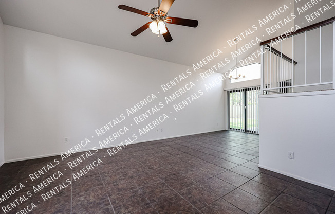 967 E ROCKWELL DR