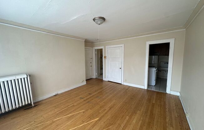 Studio, 1 bath, $820, Unit 408
