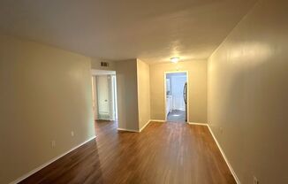 2 beds, 1 bath, $1,075, Unit 1170 #09