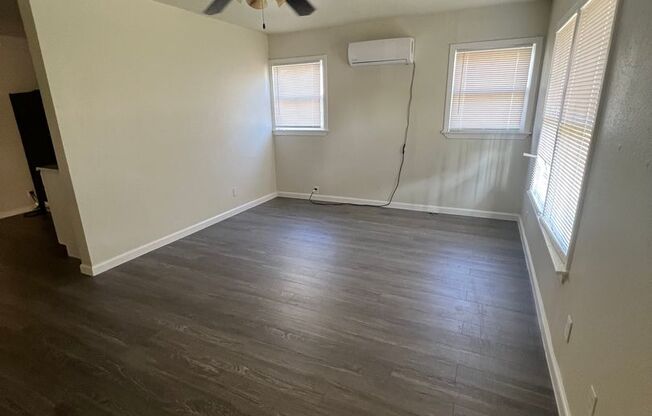 Springview 2 bedroom, 1 bath