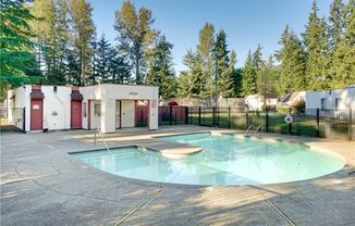 Highly Desirable Corner End-Unit in the Fairwood Area of Renton!