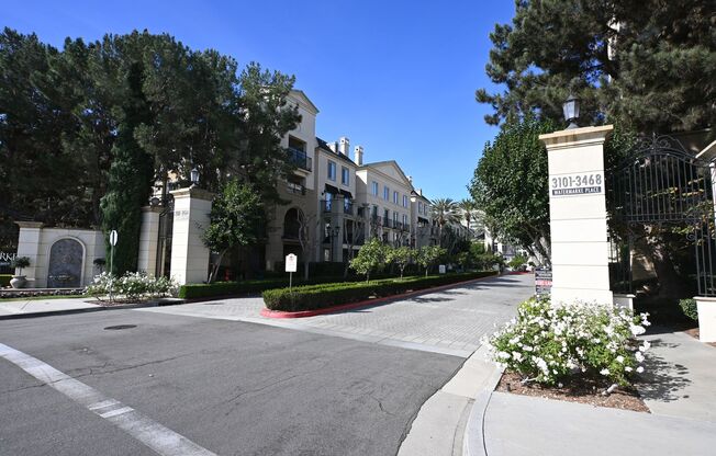 Irvine Watermarke Top Floor Condo 3 BD 2 BA 1456 Sqft