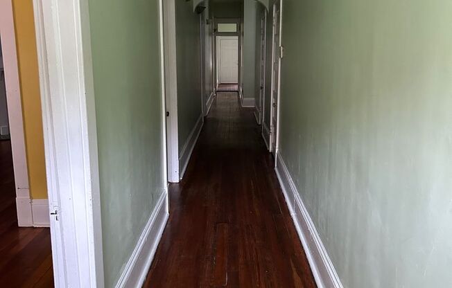 Savannah 1ST Floor of Duplex on Whitaker Street @ 34th-Near Forsyth Park