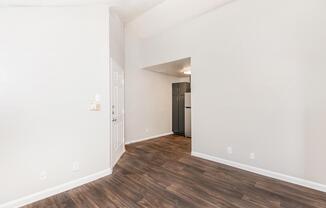 1 bed, 1 bath, 500 sqft, $599