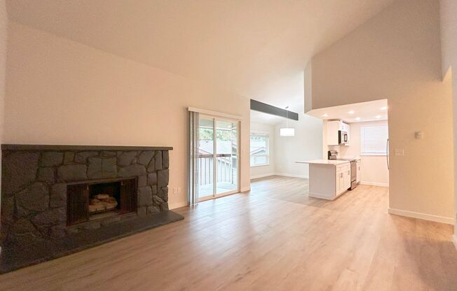 2 beds, 2 baths, 1,092 sqft, $2,995, Unit 38