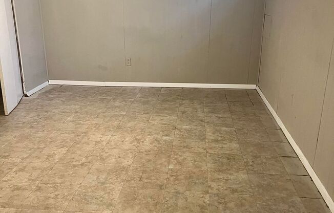 $1500 3BR 1BA East Baltimore row home!