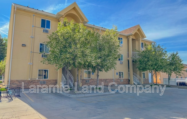 1157 N 17 ST
