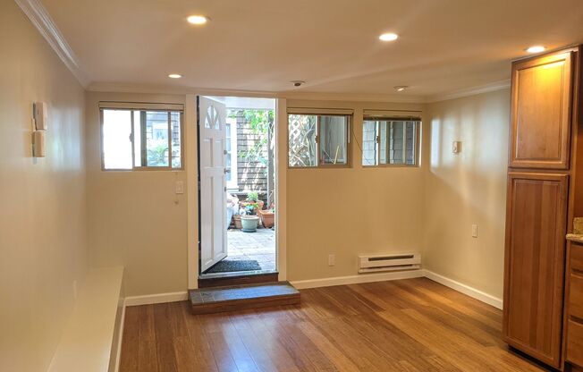 Studio, 1 bath, $2,295, Unit A