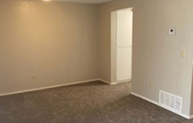 Studio, 1 bath, 520 sqft, $560, Unit 2604-106
