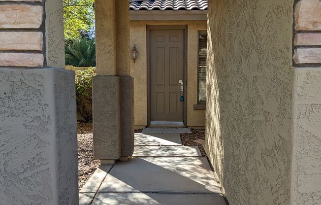 2135 E Grand Canyon Dr