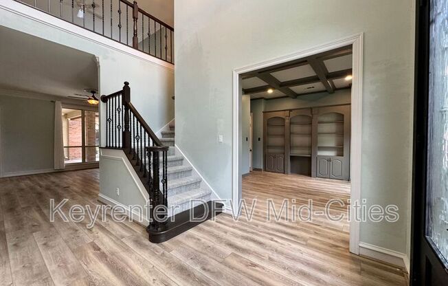 2417 CREEKSIDE CIR S