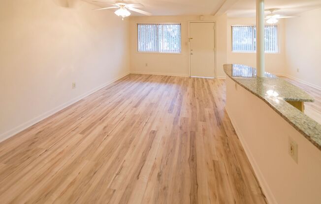 3 beds, 2 baths, 1,300 sqft, $1,795, Unit 2709-T1