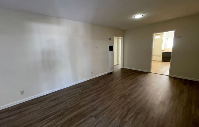 2 beds, 1 bath, 888 sqft, $2,190, Unit 114