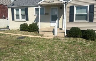 1 MONTH FREE WITH A 1 YEAR LEASE - 2 bed 1 bath Conveniently located in Overland