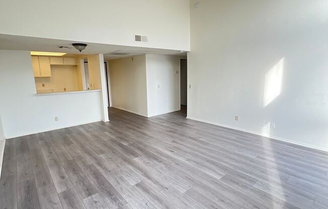 2 beds, 2 baths, 950 sqft, $2,500, Unit BH-303