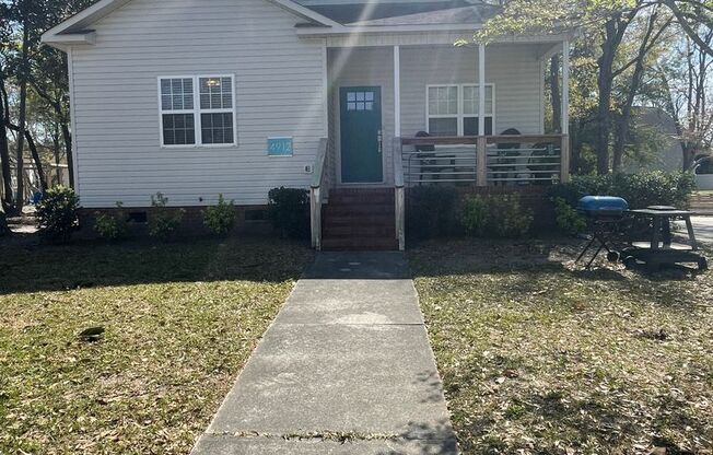 4 Bed Single Family Home - Student Friendly - Close to Campus