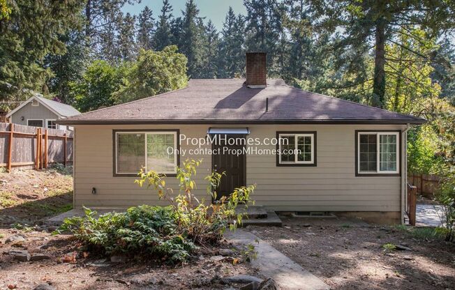 Light & Bright 2-Bedroom Home in SW - Huge Yard!