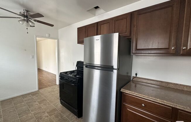 2 beds, 1 bath, 1,000 sqft, $2,850, Unit J