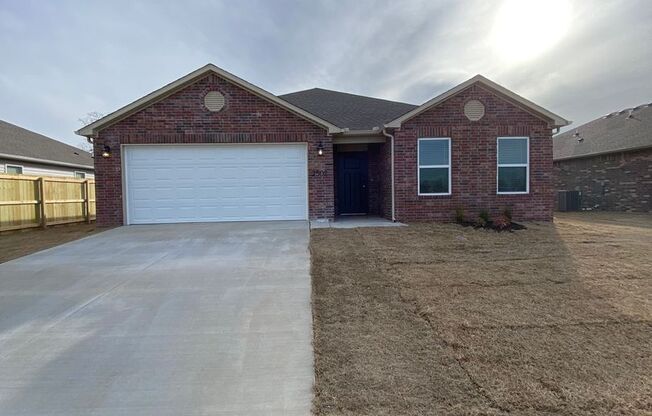 *Move-In Special* New Three Bedroom | Two Bathroom Home in Siloam Springs