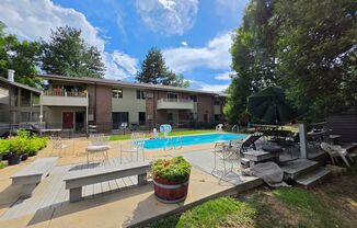 2 Bed Ground Floor Unit *$1000 Deposit*