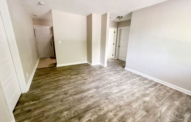 2 beds, 1 bath, 725 sqft, $945