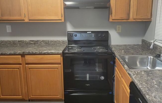 2 beds, 2 baths, 1,000 sqft, $900, Unit 3741 Alibi #2