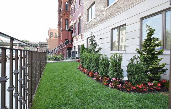 1117 LAFAYETTE AVE