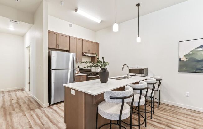 2 beds, 2 baths, 956 sqft, $1,795, Unit B051