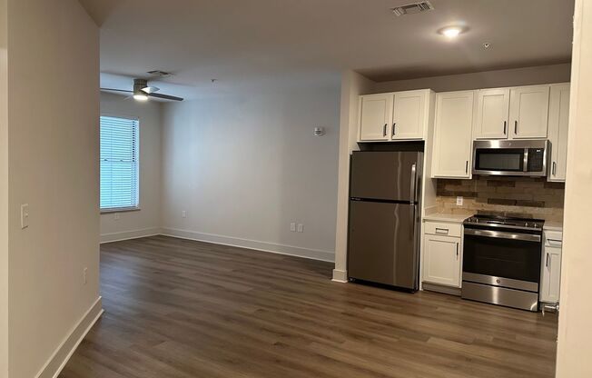 1 bed, 1 bath, 787 sqft, $1,850, Unit 221-A3