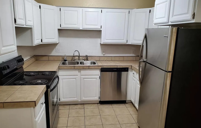 2 Bedroom, 1.5 Bathroom 1st Floor Condo with Central Heat and Air and Stainless Steel Appliances