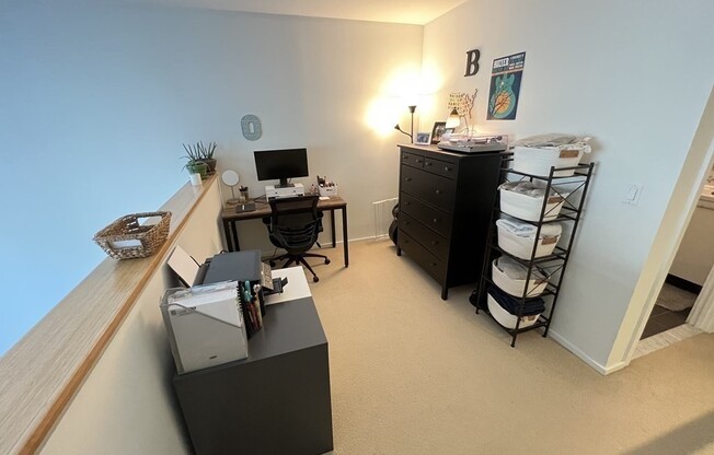 1 bed, 1.5 baths, 921 sqft, $4,200, Unit 511