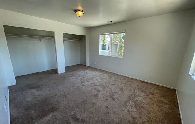 3 beds, 2 baths, $6,100, Unit A