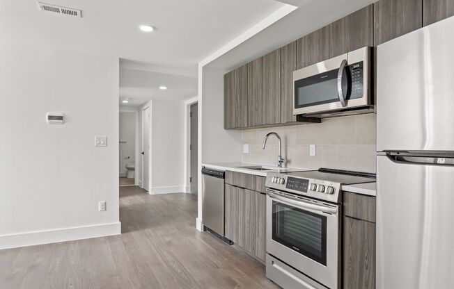 3 beds, 1 bath, 779 sqft, $2,540, Unit 5940-LL2