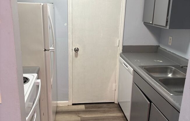 1 bed, 1 bath, 588 sqft, $1,000, Unit 511-306