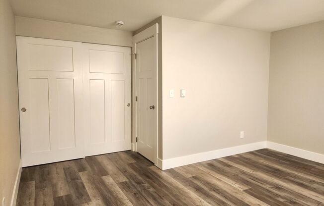 1 bed, 1 bath, 875 sqft, $1,475, Unit T15